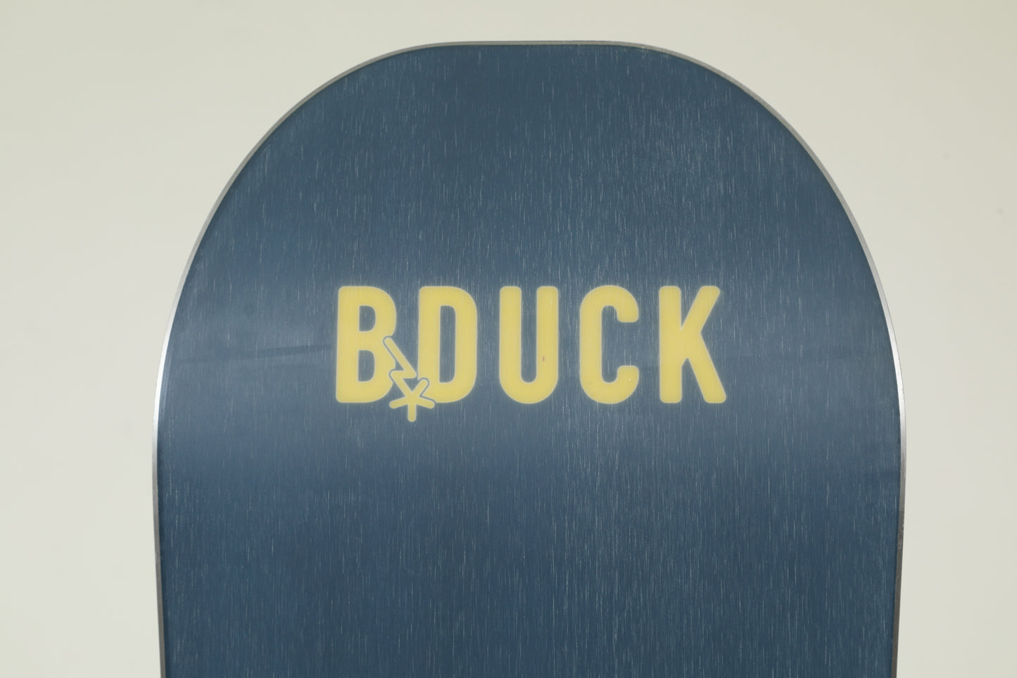 BLINGABLINGA X B.DUCK In Stock Blunt Twin Shape Snowboard - High-Tech Craftsmanship, Top-Grade Core Materials, Fast Shipping Included